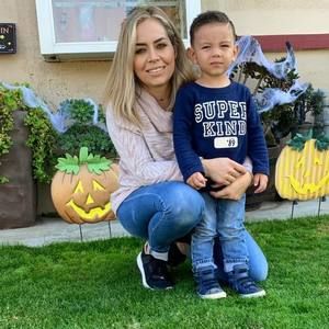 Meet your Posher, Cynthia